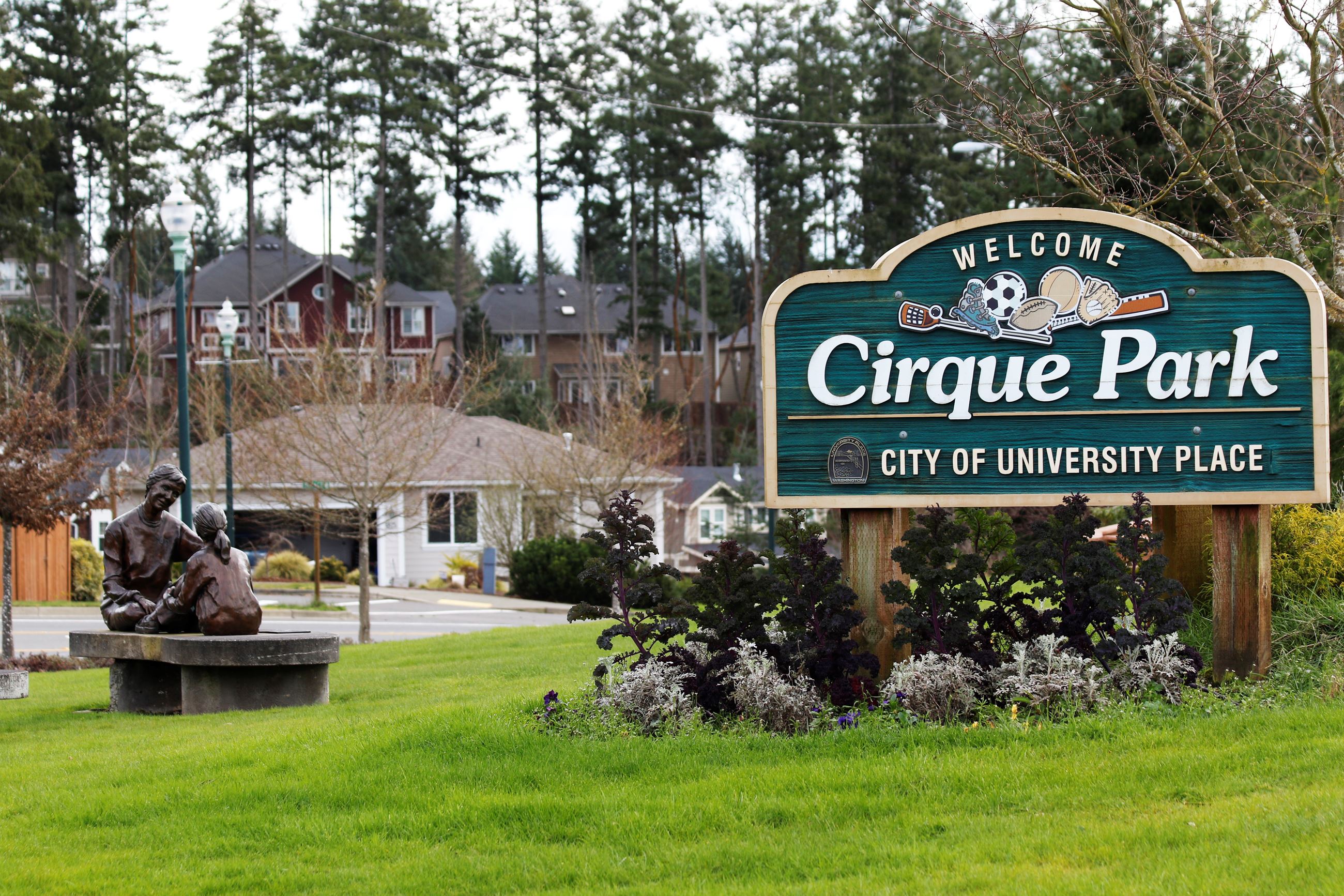 Entrance sign at Cirque Park